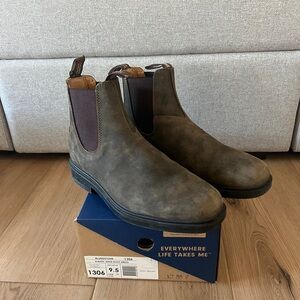 Blundstones